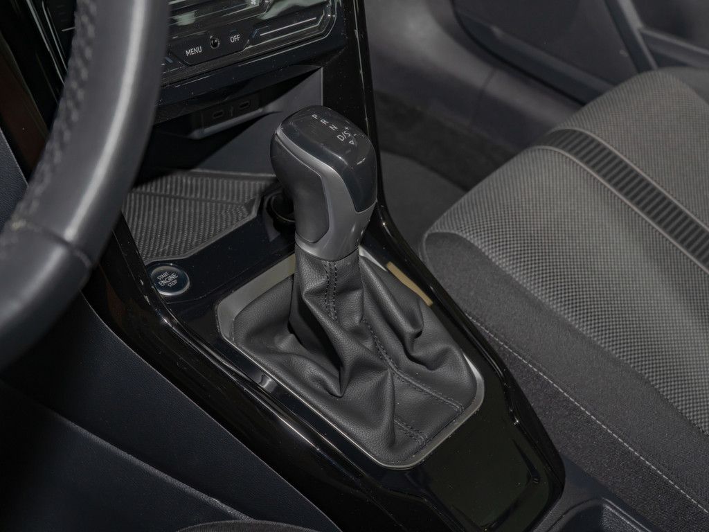 Volkswagen T-Roc 1.5 TSI Style - Samsaru's Car Outlet