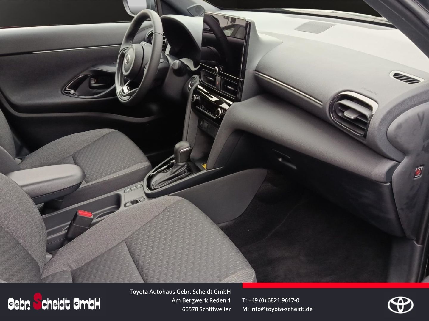 Toyota Yaris Cross Hybrid Apple CarPlay  Android Auto L