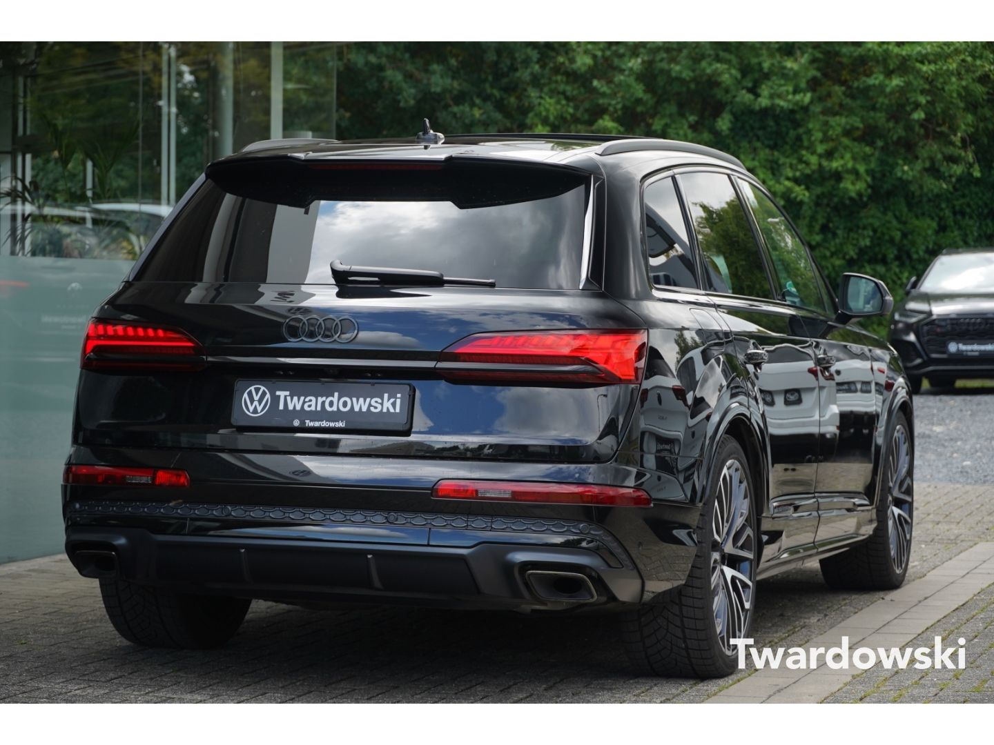 Audi Q7 S line 7-Sitzer Pano AHK Raute B&O 360° STHZ