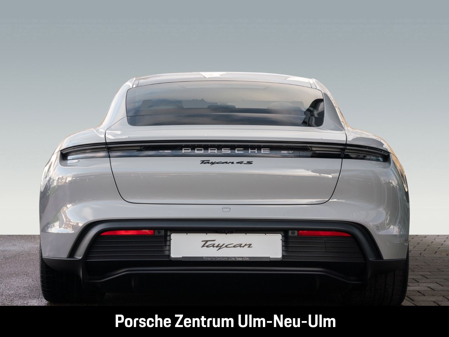 Porsche Taycan 4S Hinterachslenkung  HD-Matrix LED InnoD