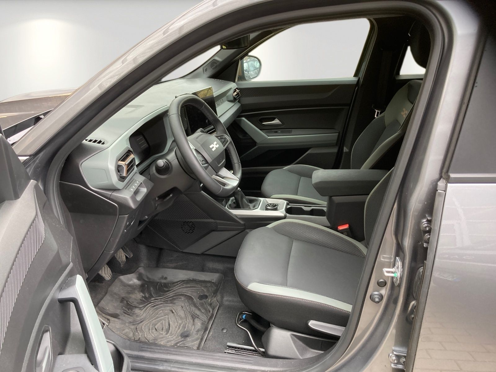 Dacia Duster Extreme TCe 130 4x4 - Samsaru's Car Outlet