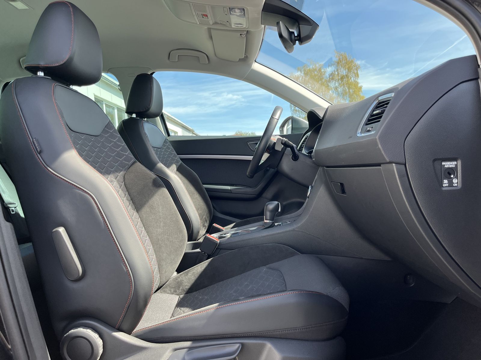 Seat Ateca 1.5 TSI DSG FR AHK 18" NaviPlus 360-RFK Be