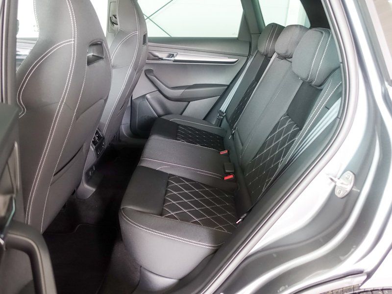 Skoda Karoq 1.5 TSI DSG Sportline *5 Jahre Garantie bi