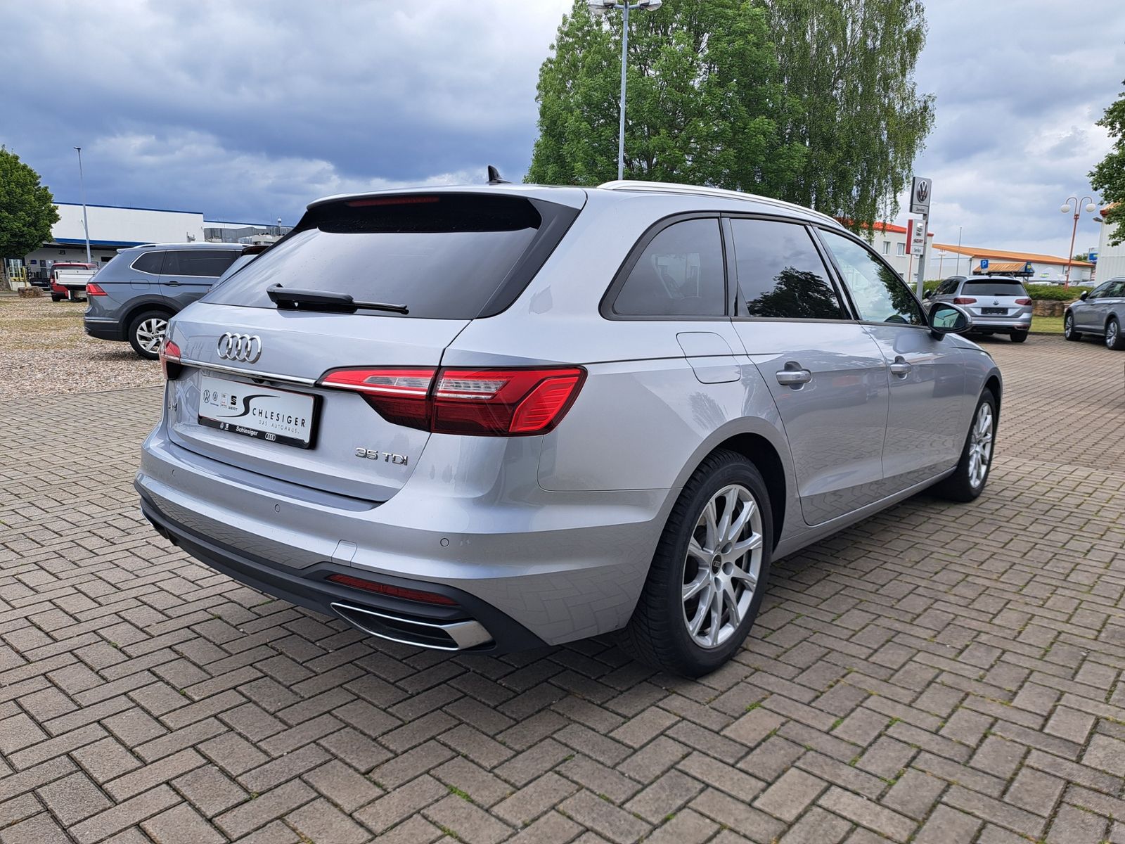 Audi A4 Avant 35 TDI - Samsaru's Car Outlet