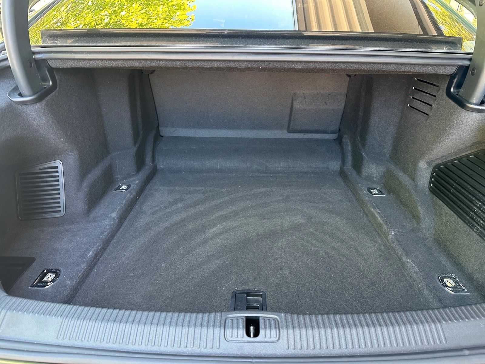 Audi A8 50 TDI quattro - Samsaru's Car Outlet