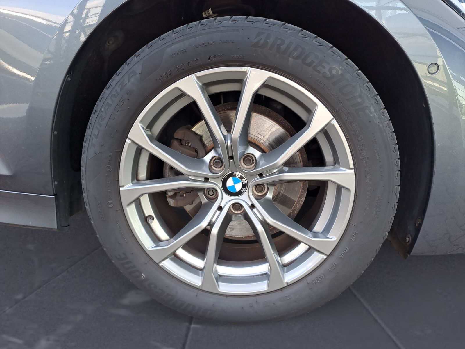 BMW 320i Touring Sport Line - Samsaru's Car Outlet