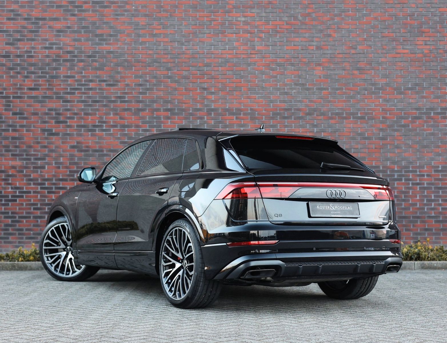 Audi Q8 60 TFSIe Quattro - Samsaru's Car Outlet