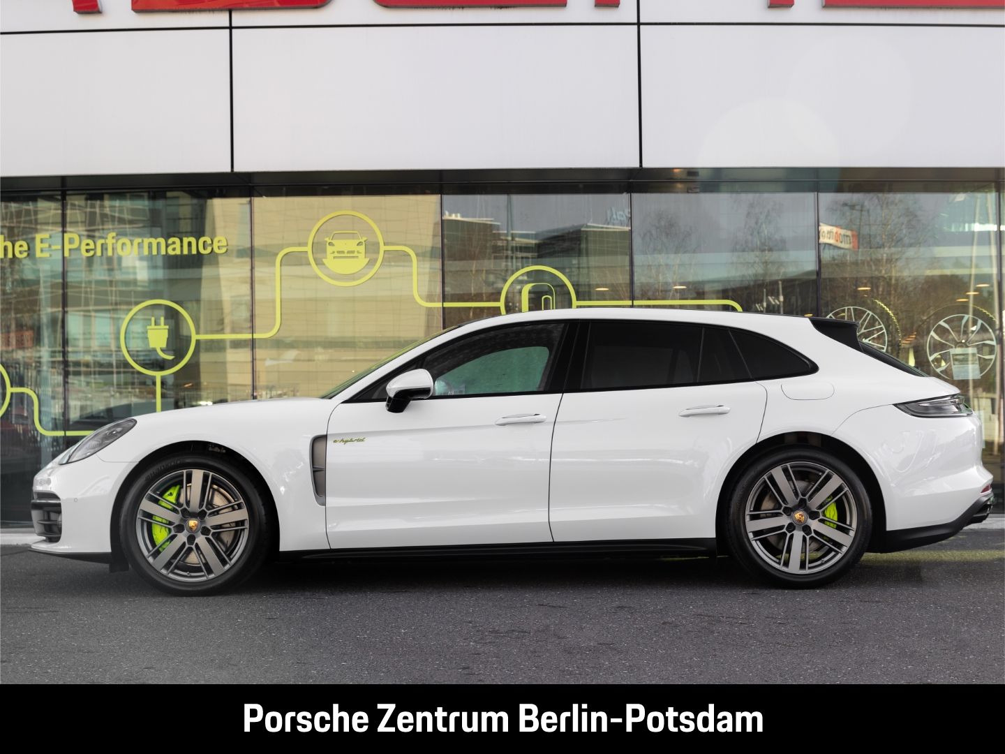Porsche Panamera 4 E-Hybrid Sport Turismo Platinum Editi