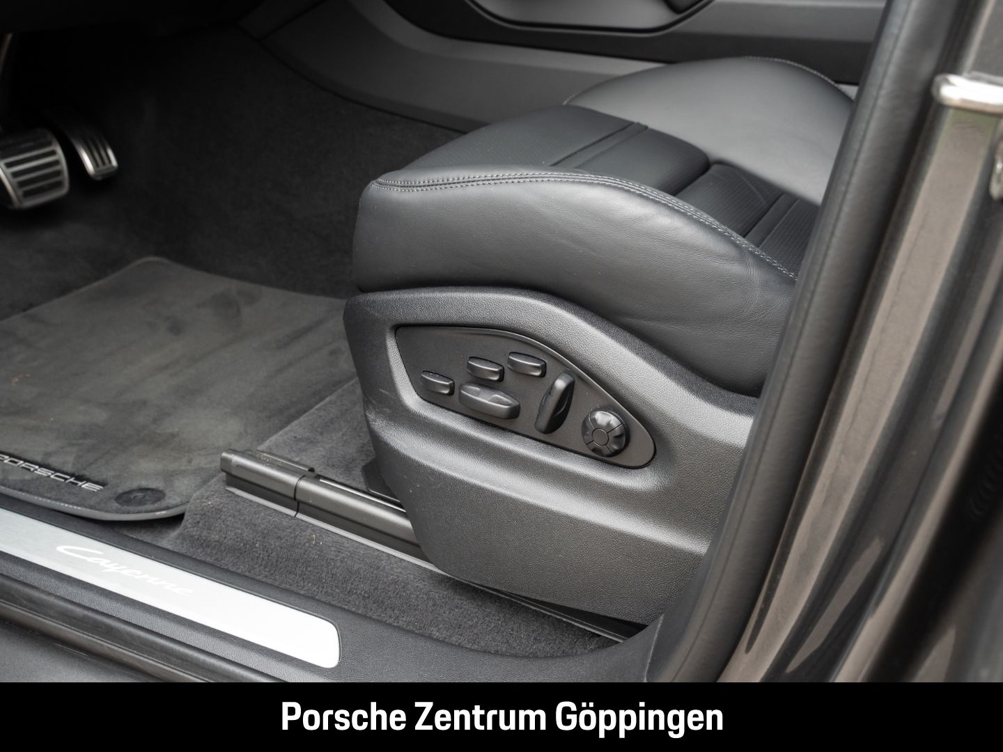 Porsche Cayenne E-Hybrid BOSE Panorama Rückfahrkamera