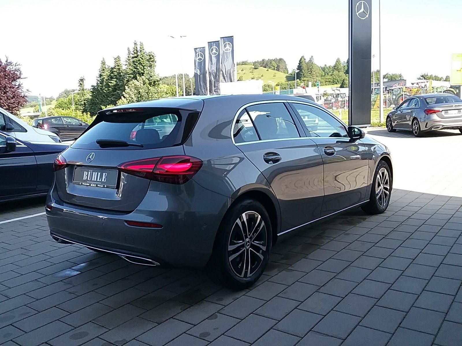 Mercedes-Benz A 180 PROGRESSIVE LINE - Samsaru's Car Outlet