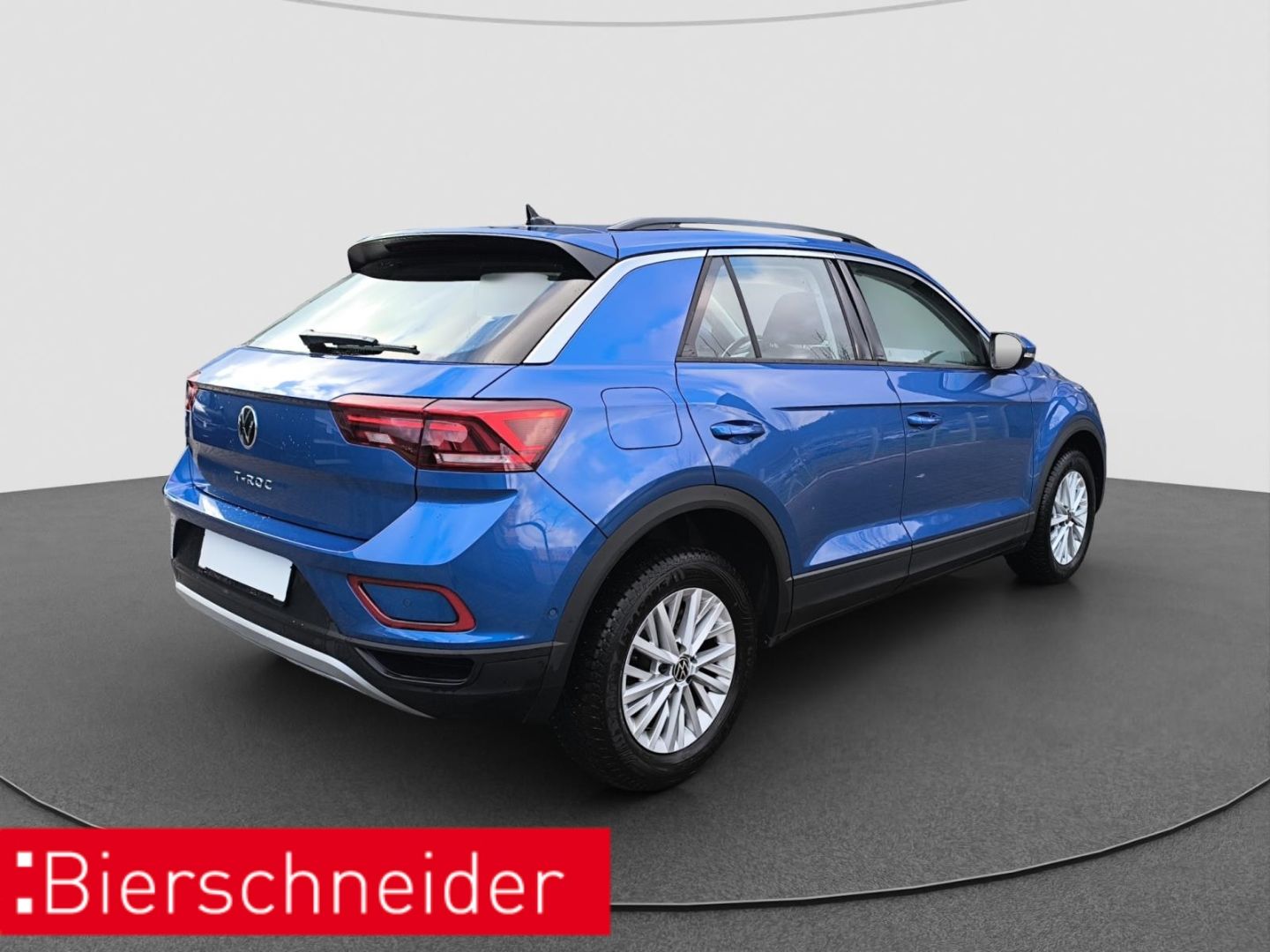 Volkswagen T-Roc 1.0 TSI - Samsaru's Car Outlet