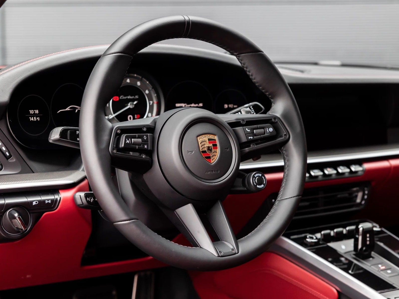 Porsche 992 911 Turbo S - Samsaru's Car Outlet