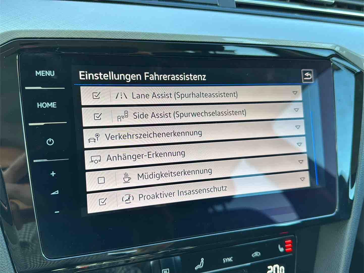 Volkswagen Passat Variant GTE - Samsaru's Car Outlet