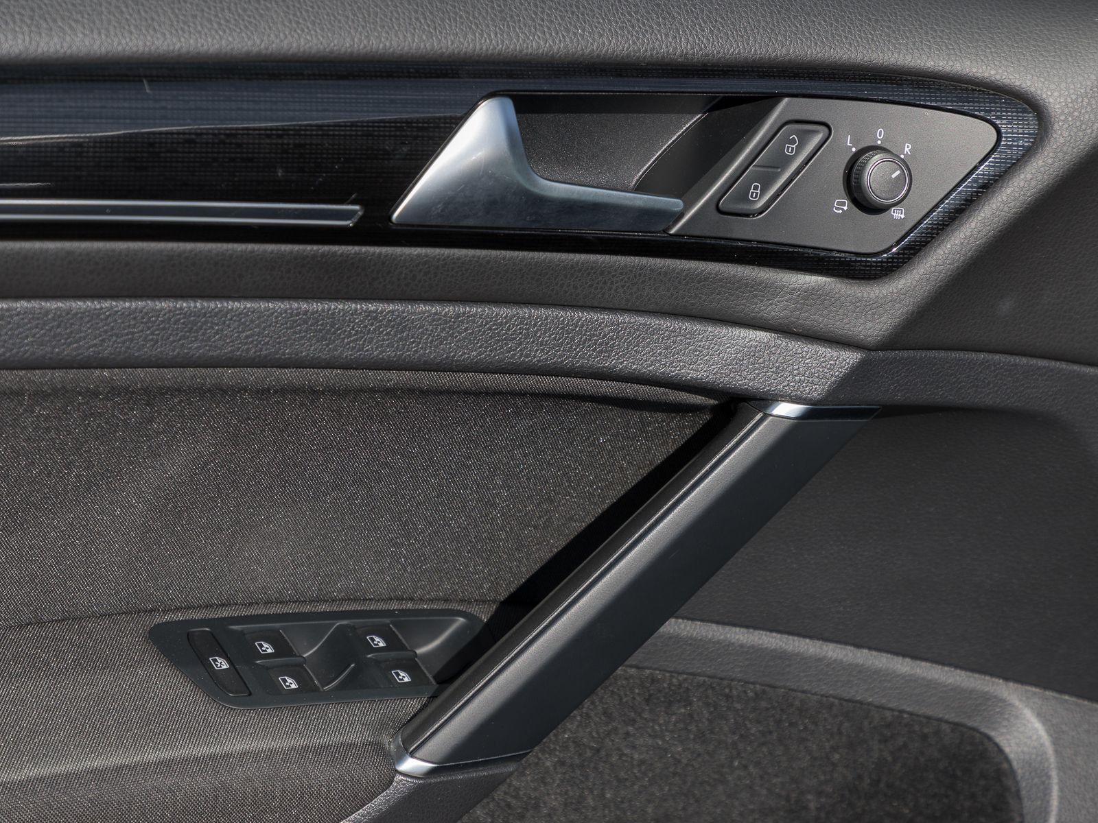 Volkswagen Golf Variant 1.5 TSI HIGHLINE - Samsaru's Car Outlet