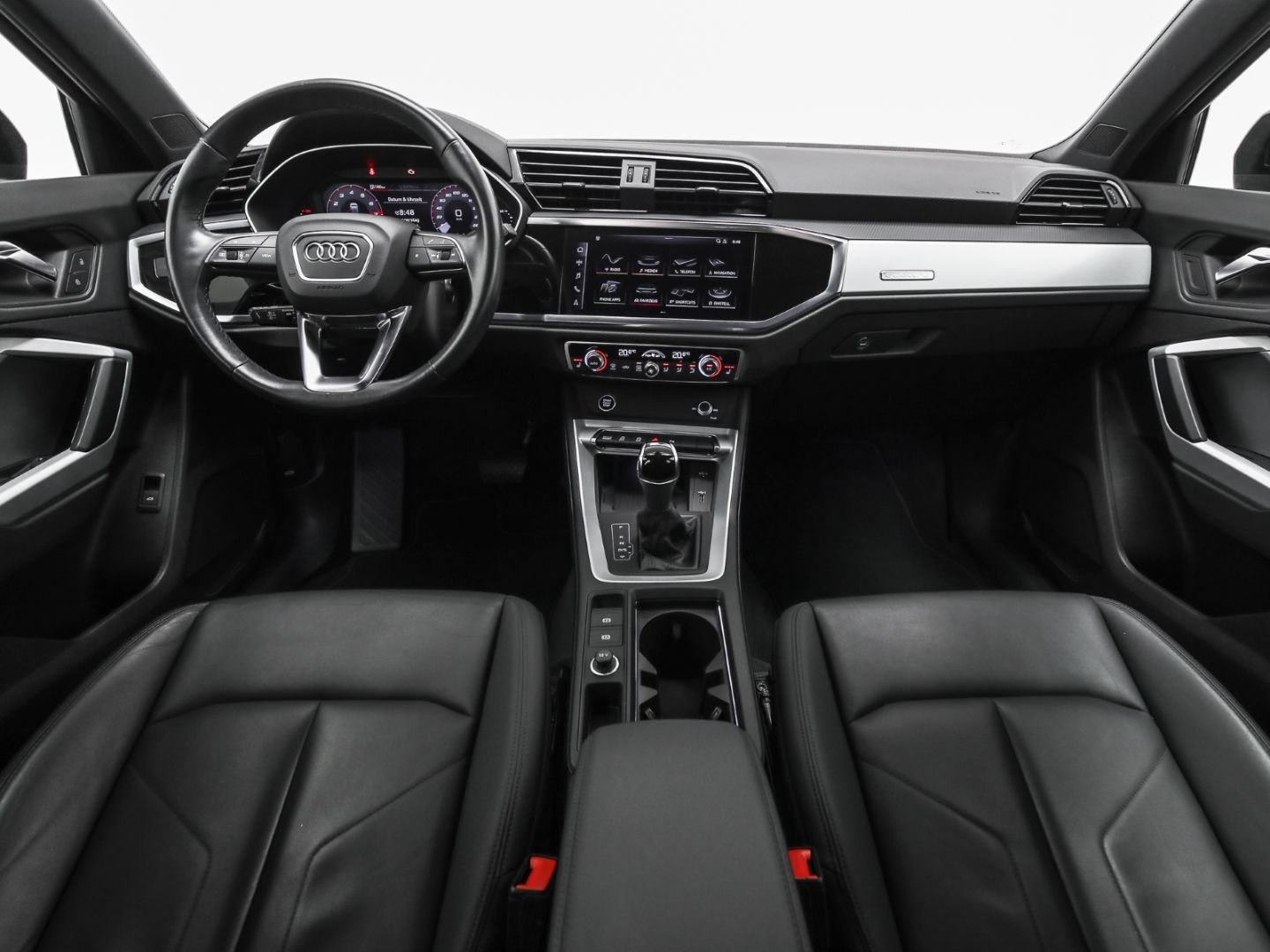 Audi Q3 45 TFSI quattro advanced - Samsaru's Car Outlet