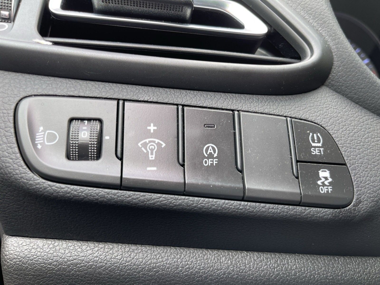 Hyundai i30 1.0 TGDI - Samsaru's Car Outlet