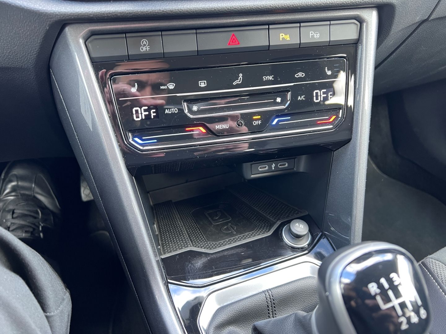 Volkswagen T-Roc 1.0TSI Style - Samsaru's Car Outlet