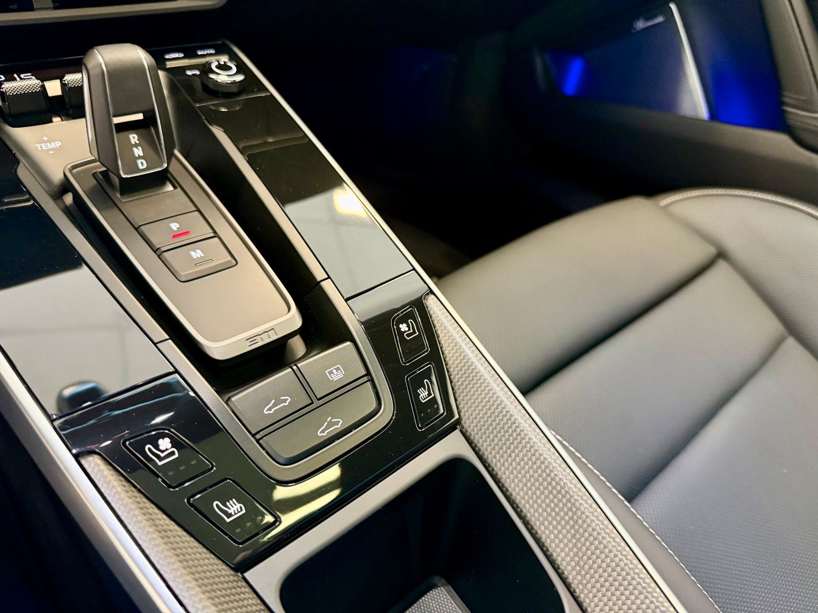 Porsche 911 992 Turbo S LIFT/Glasdach/ACC/Burmester