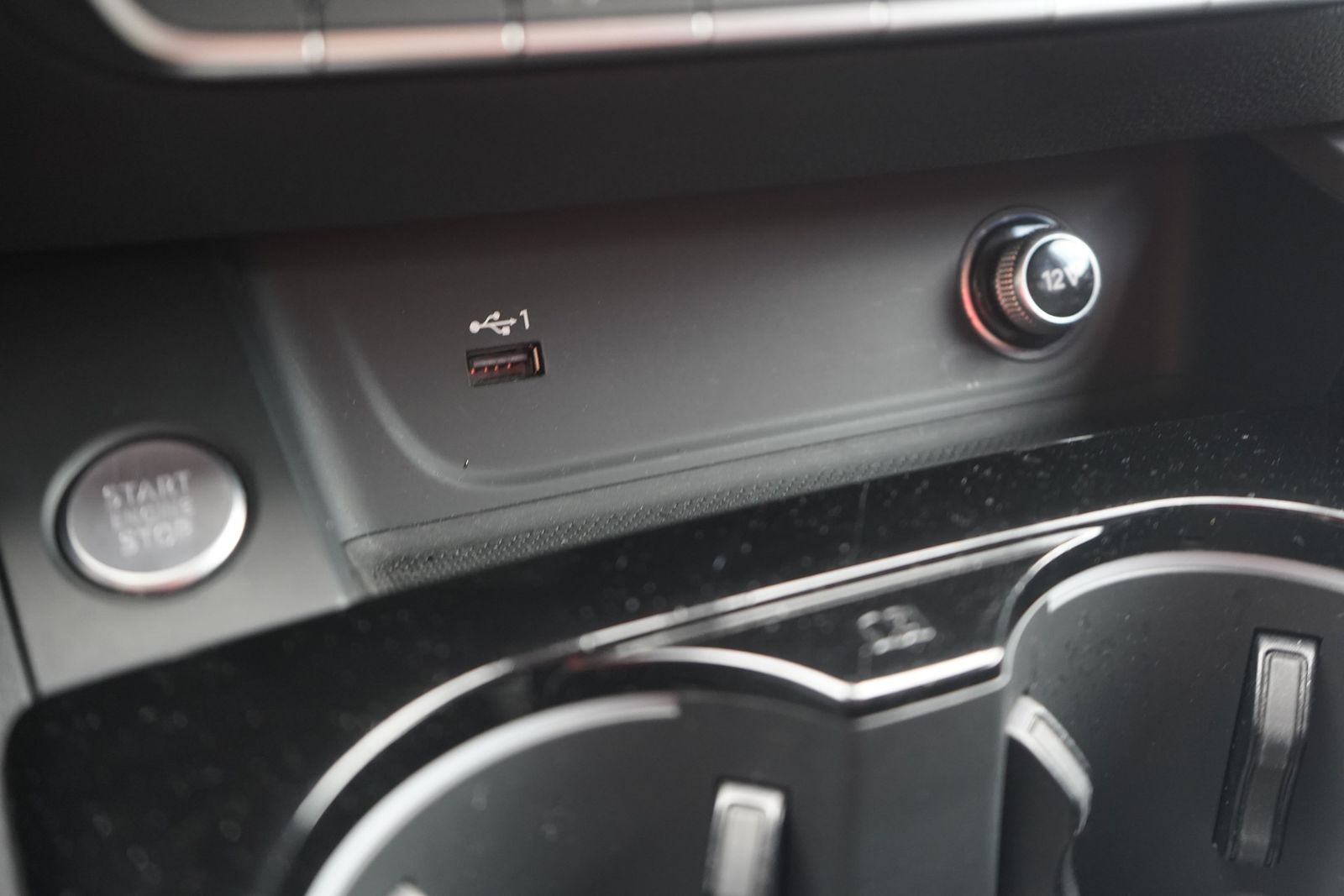 Audi A4 2.0 TDI Avant - Samsaru's Car Outlet
