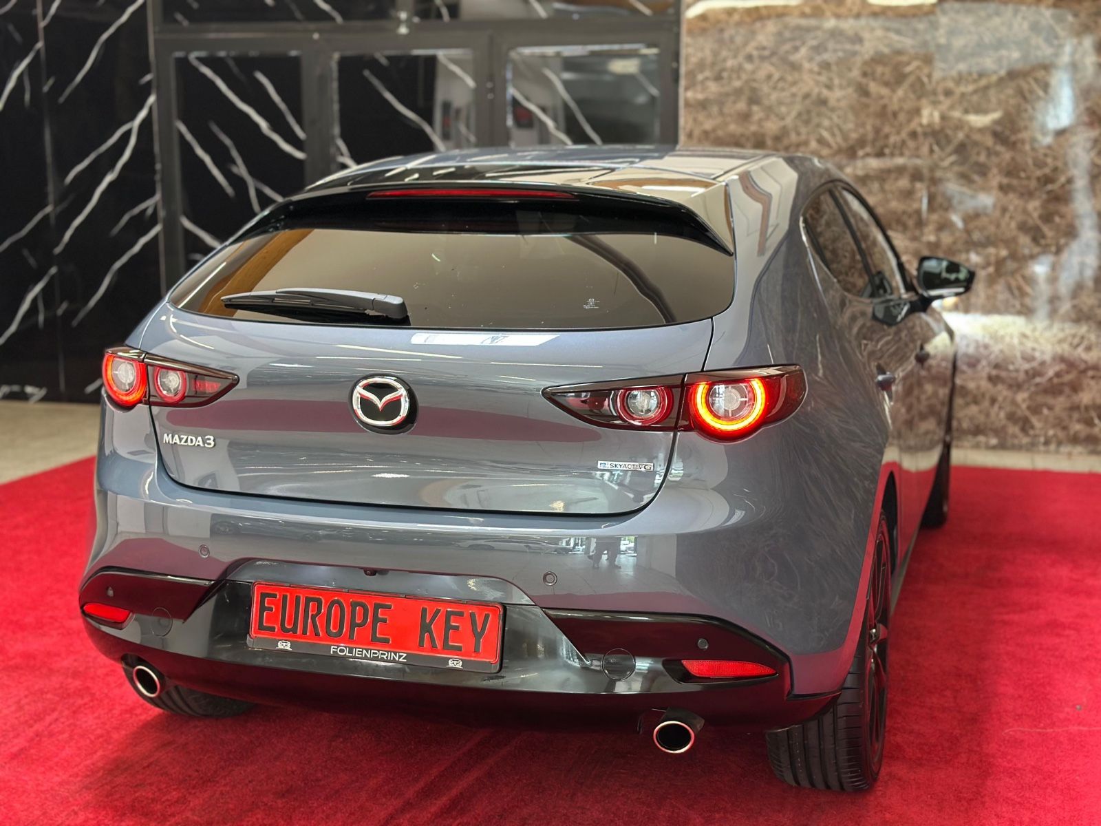 Mazda 3 LIM HOMURA AUTOM SHZ NAVI XENON