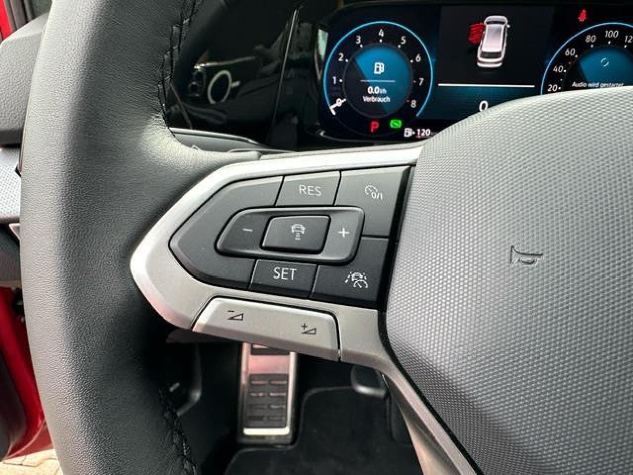 Volkswagen Golf VIII Variant Active 1.5 l eTSI - Samsaru's Car Outlet