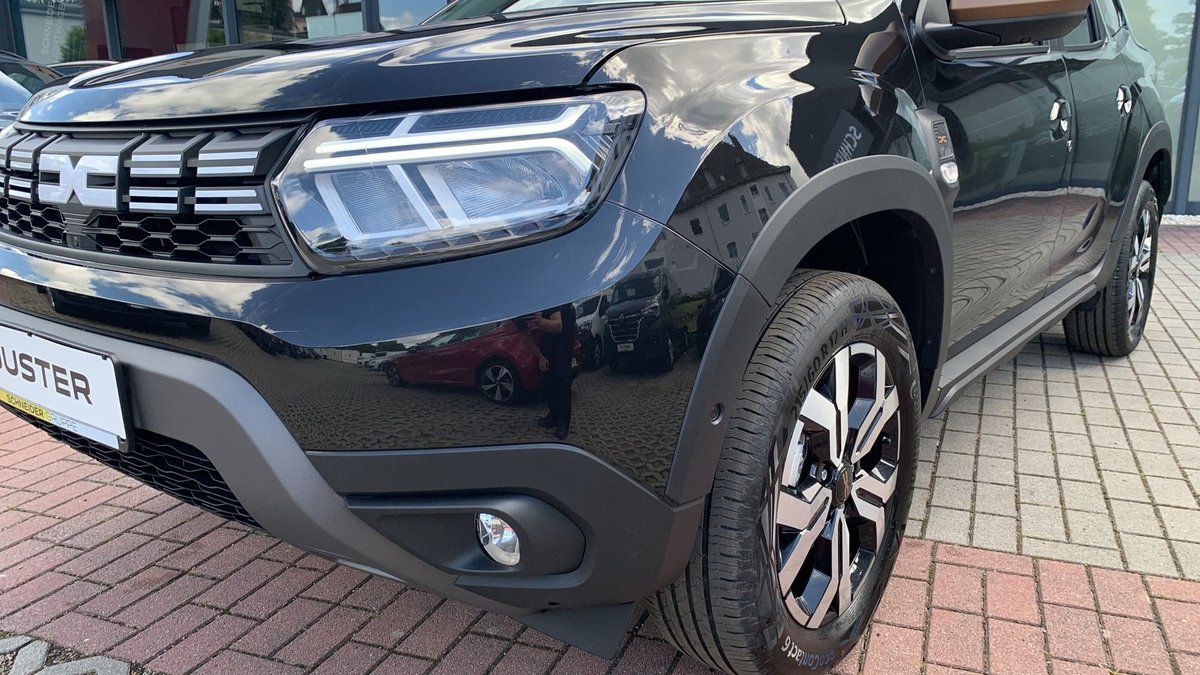 Dacia Duster TCe 150 EDC - Samsaru's Car Outlet