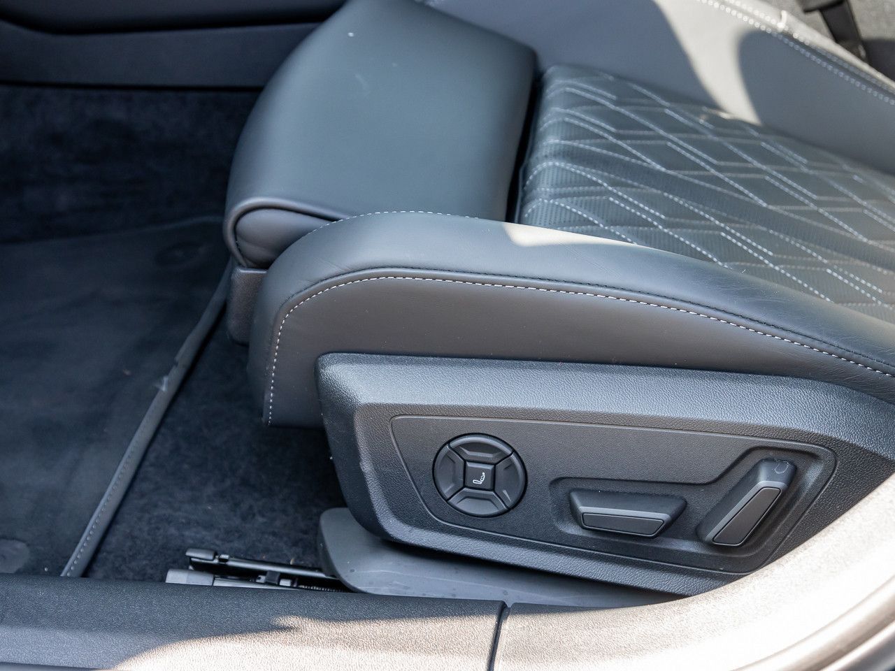 Audi A5 Avant TDI quattro 150 kW S tronic AHK S line