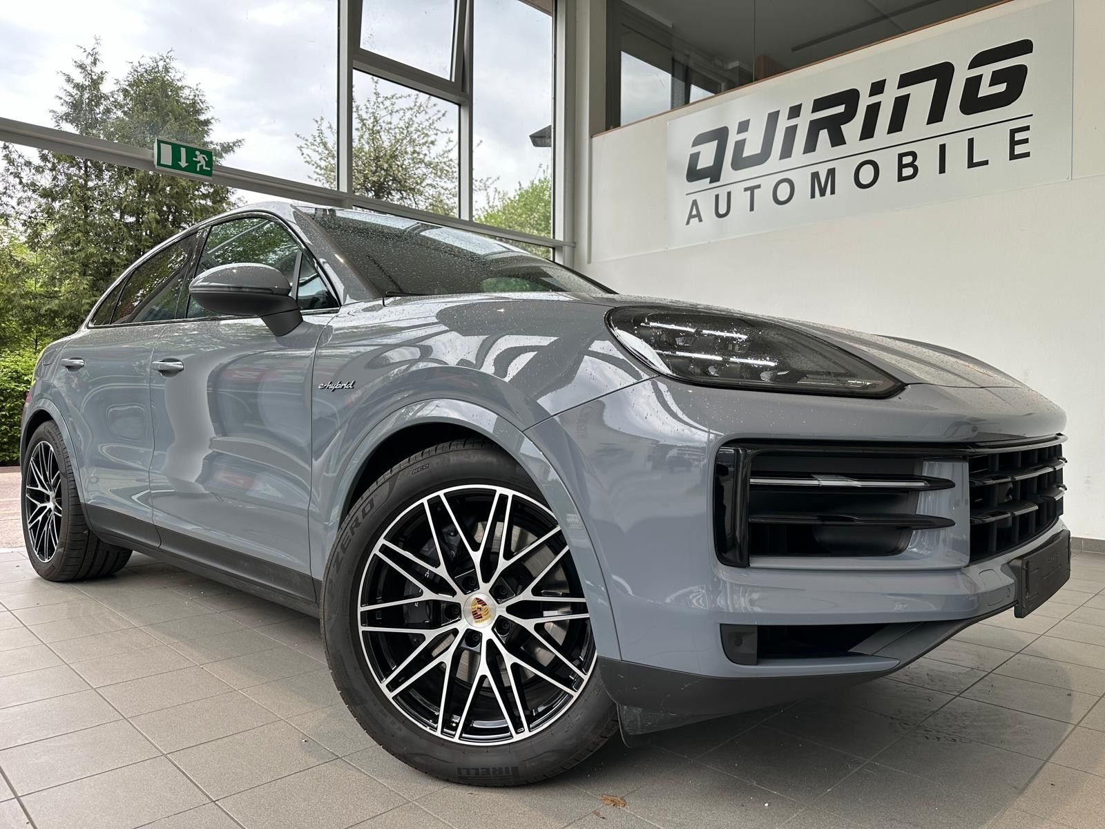 Porsche Cayenne Coupe Hybrid Facelift/gr-rot/14W/Mtx/21