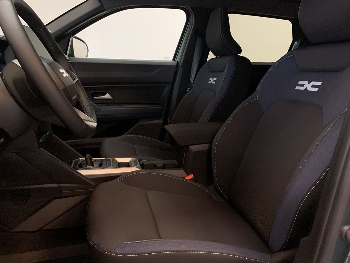 Dacia DUSTER JOURNEY HYBRID 140 - Samsaru's Car Outlet