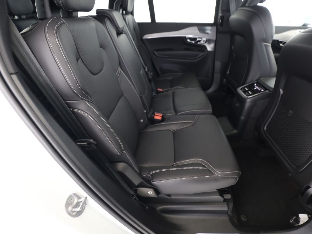 Volvo XC90 Plus Bright Recharge Plug-In Hybrid AWD T8