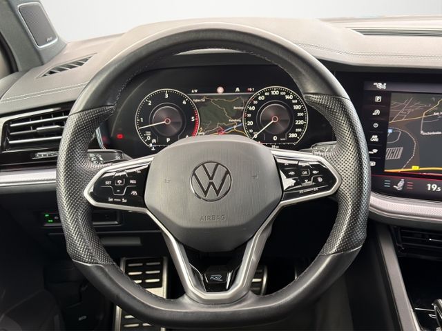 Volkswagen Touareg 3.0TDI 4M R-Line Matrix/AHK/Luft/Dynaudi