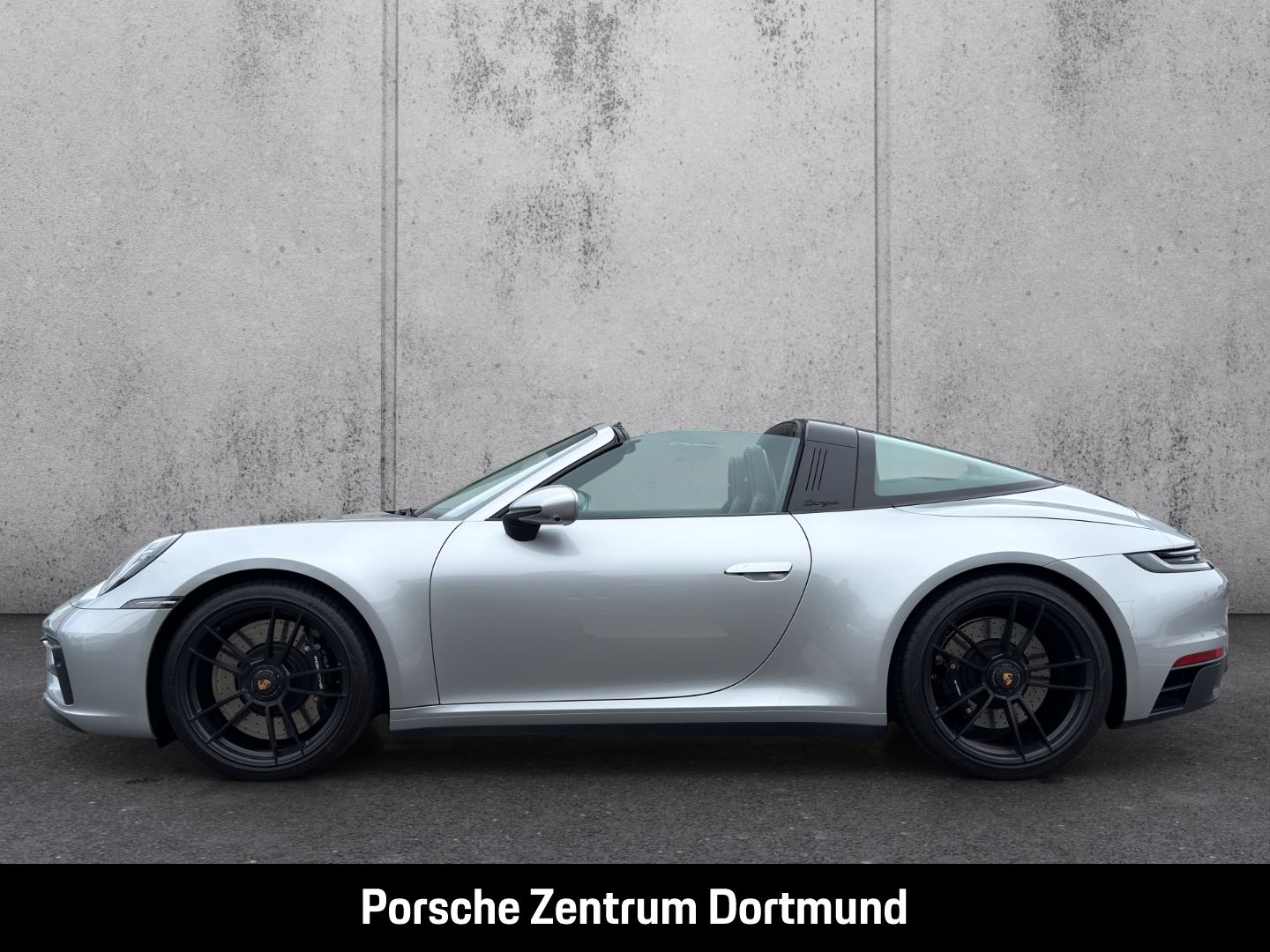 Porsche 992 911 Targa 4 GTS BOSE Sportabgasanlage LED