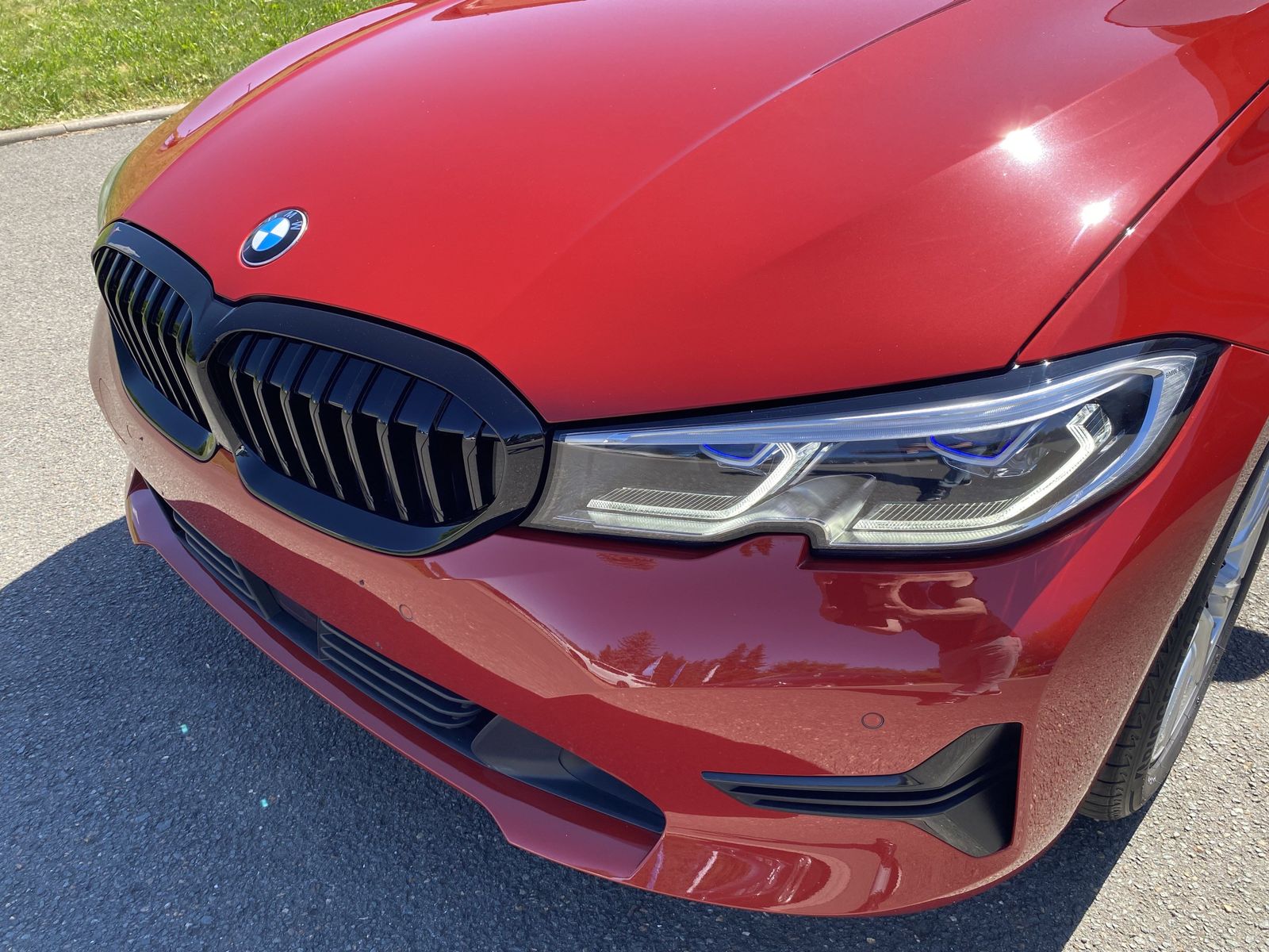 BMW 320d Navi Pro - Samsaru's Car Outlet