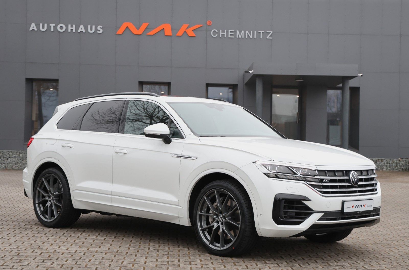 Volkswagen Touareg R-Line V8 TDI 4Mo. AHK Pano 360° Massage