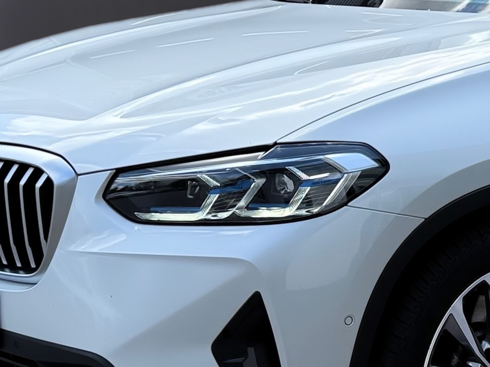 BMW X3 xDrive30e - Samsaru's Car Outlet