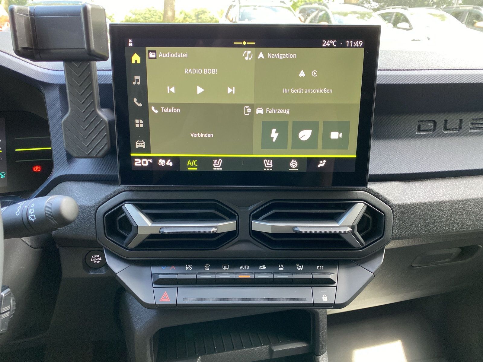 Dacia Duster Journey HYBRID 140 - Samsaru's Car Outlet