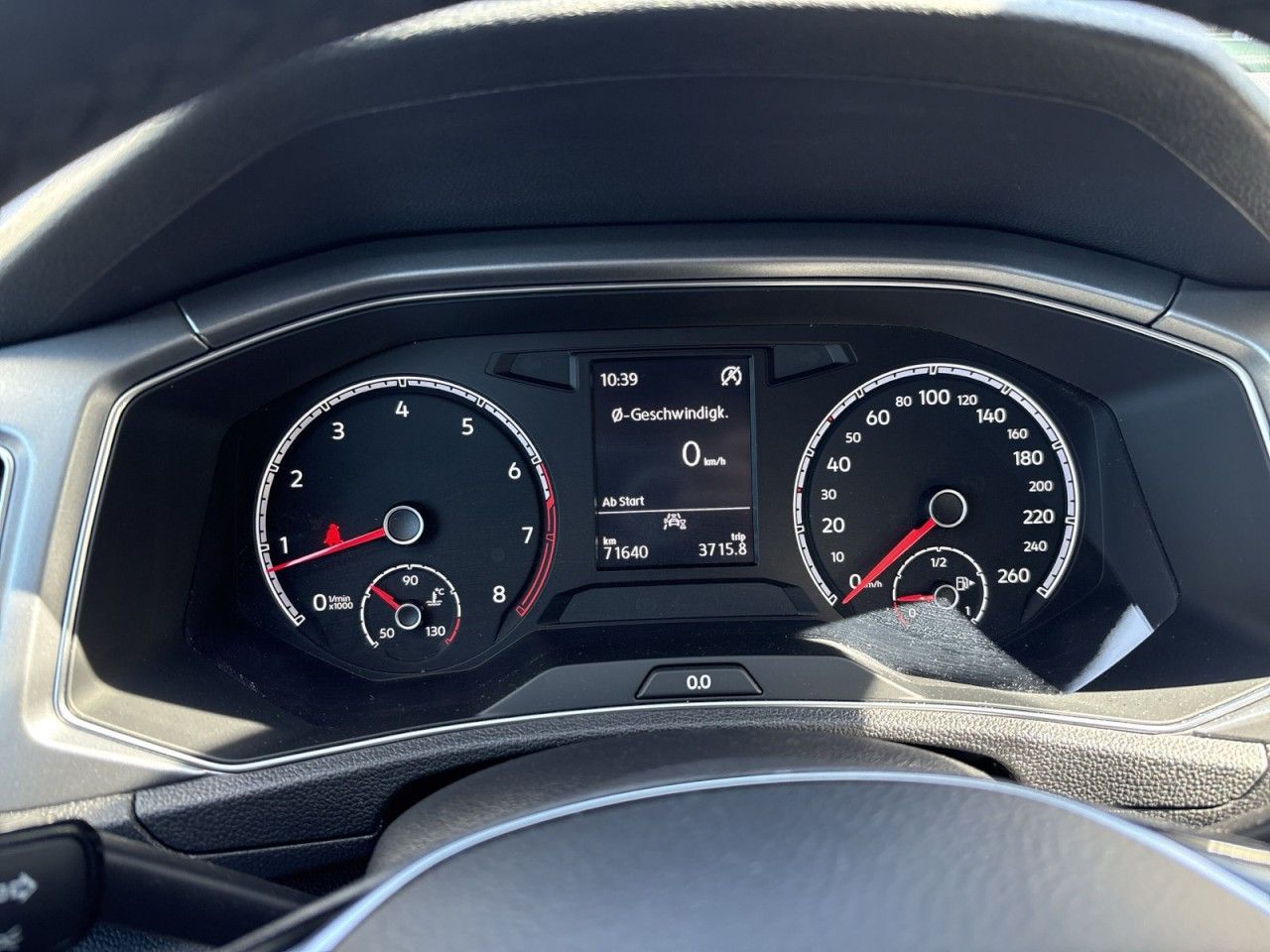 Volkswagen T-Roc 1.5 TSI Active - Samsaru's Car Outlet