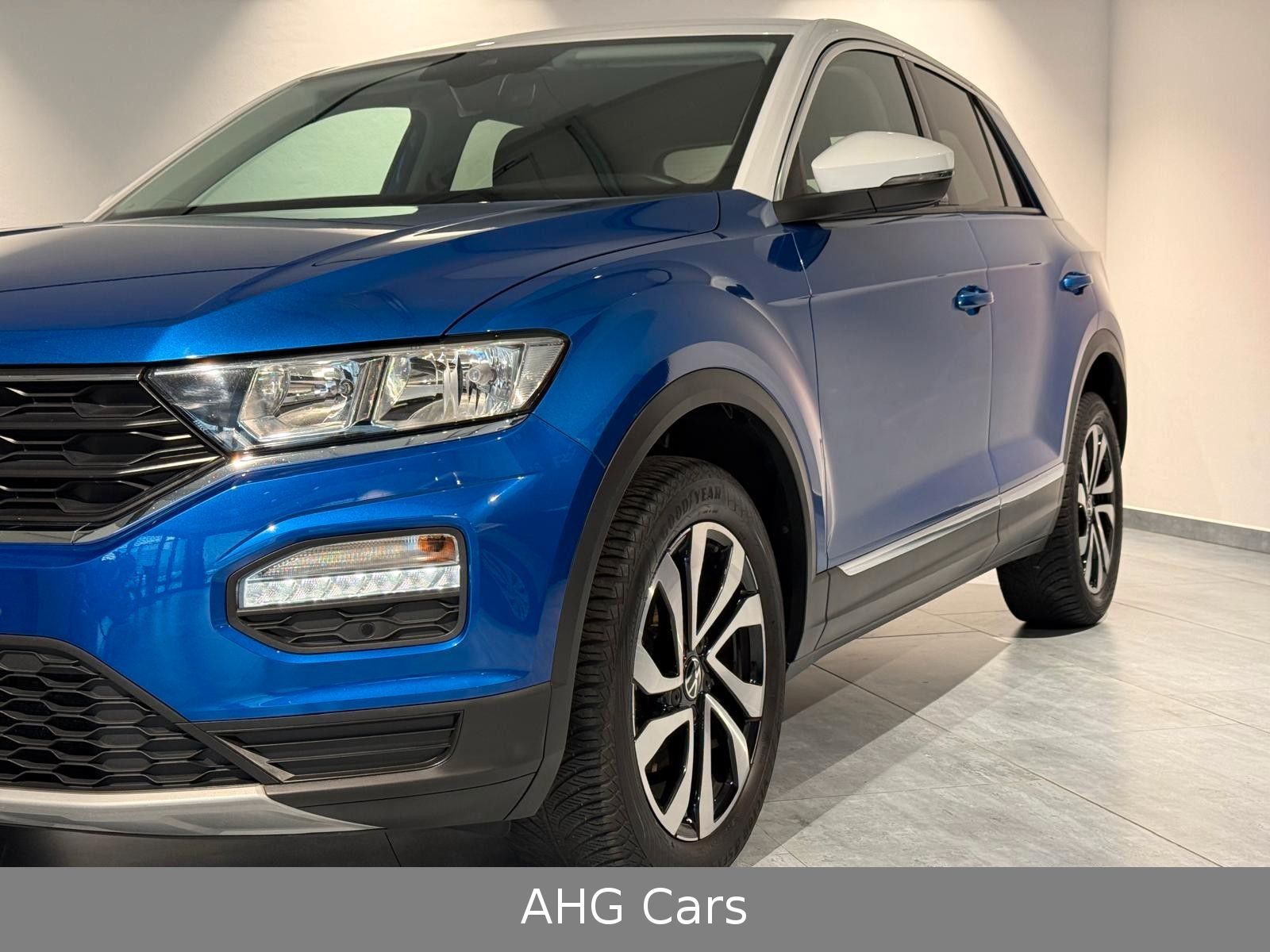 Volkswagen T-Roc Style Active 1.0TSI - Samsaru's Car Outlet