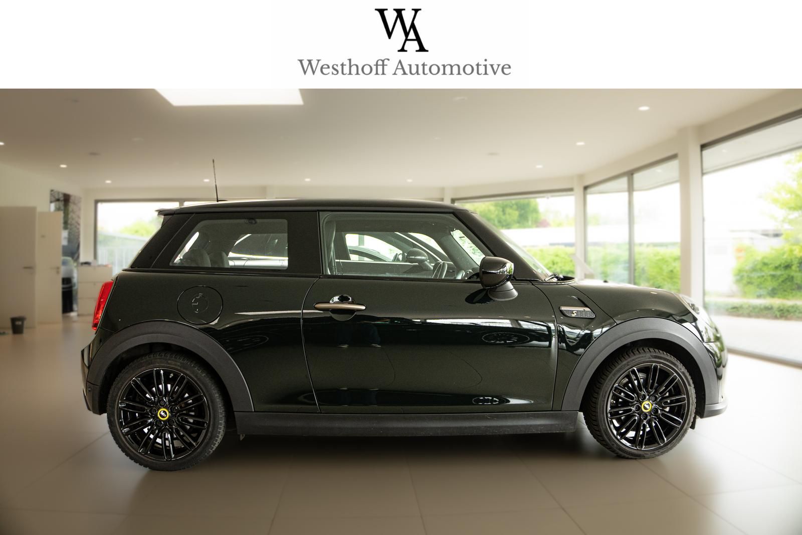 MINI Mini Cooper SE Resolute Edition - Samsaru's Car Outlet