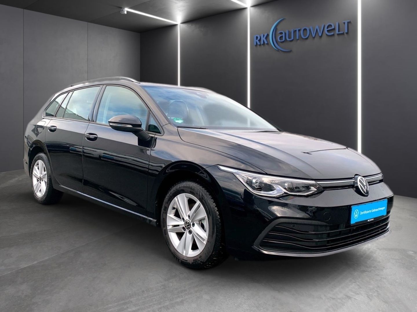 Volkswagen Golf Variant 8 VIII Life 1.5 TSI - Samsaru's Car Outlet