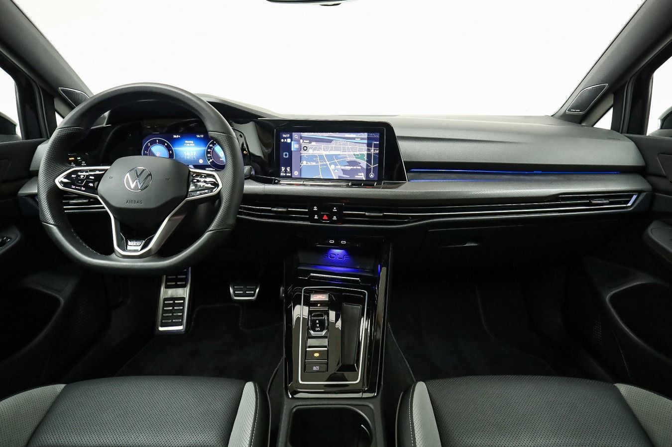 Volkswagen Golf VIII 2.0 TDI DSG GTD*BLACK-STYLE*IQ.LIGHT*A