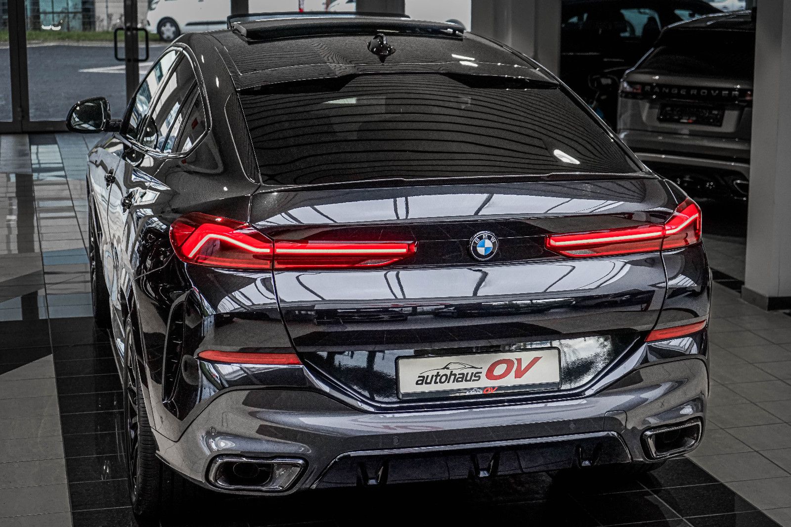 BMW X6 40xd M Sport*3xTV*Carbon*Massage*ACC*PanoSKY*