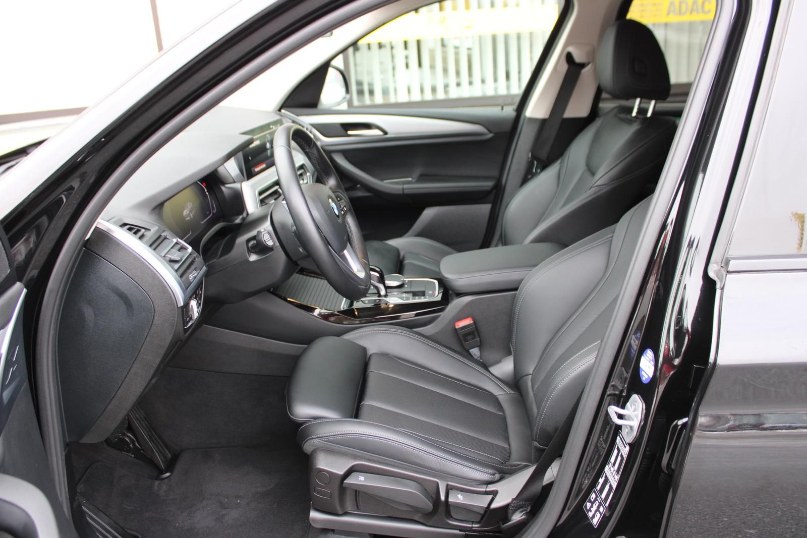 BMW X3 xDrive 20 i mild hybrid *LEDER*