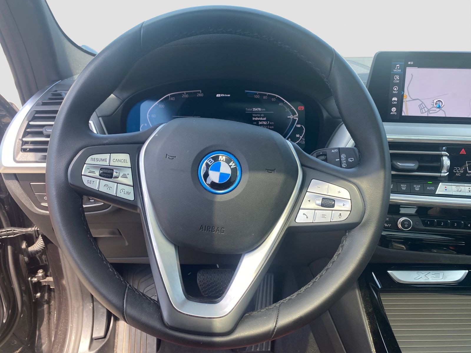 BMW X3 xDrive30e ACC PanoSD SpurAss StHzg AHK