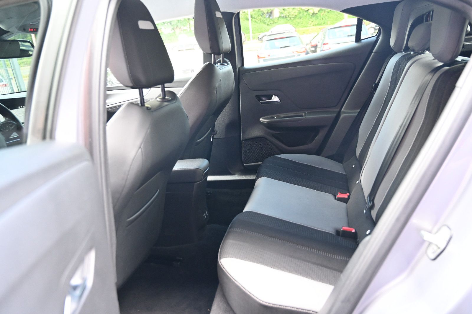 Opel Mokka 1.2 Turbo Elegance Autom. - Samsaru's Car Outlet