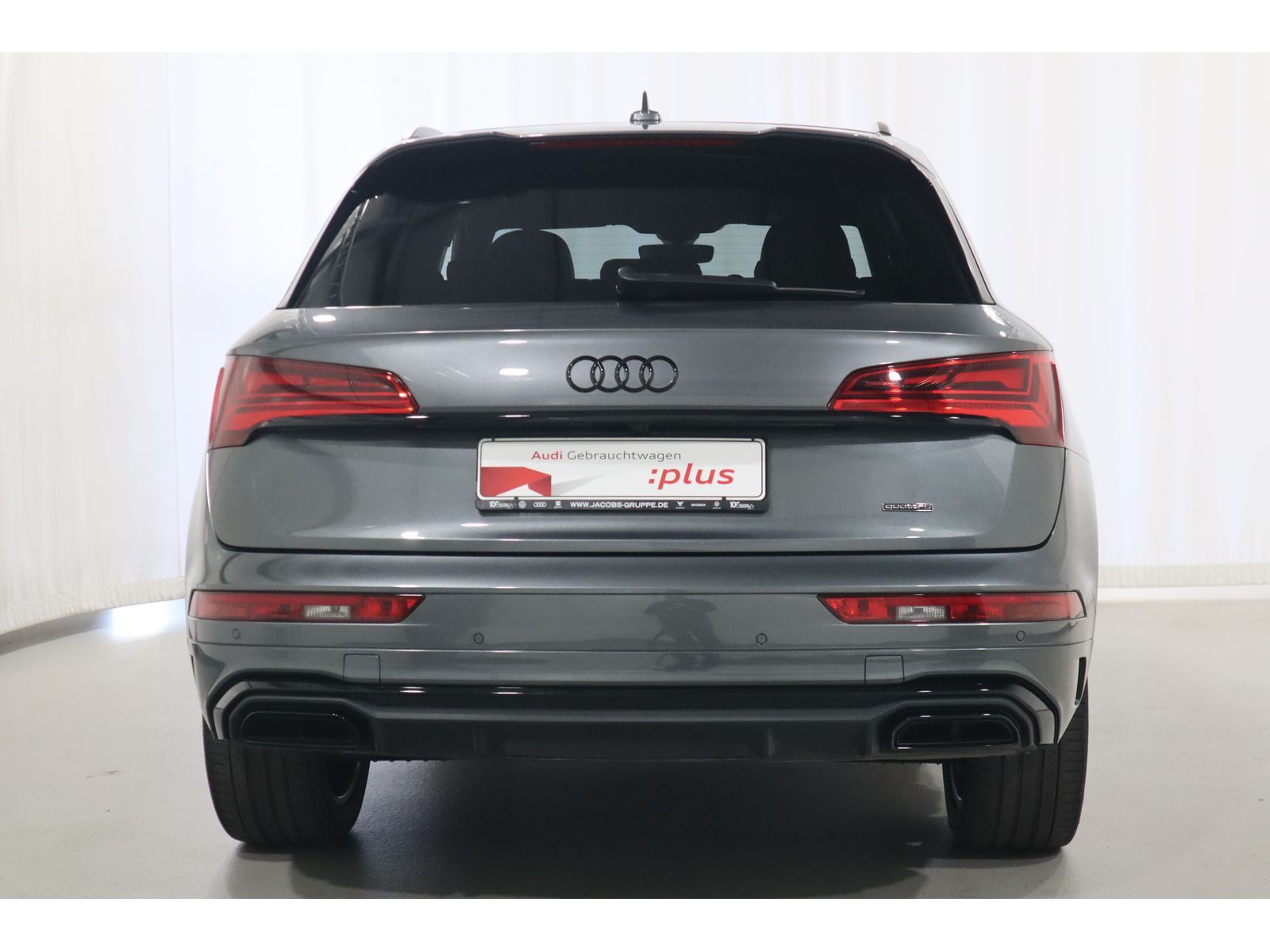 Audi Q5 40 TDI quattro S line - Samsaru's Car Outlet