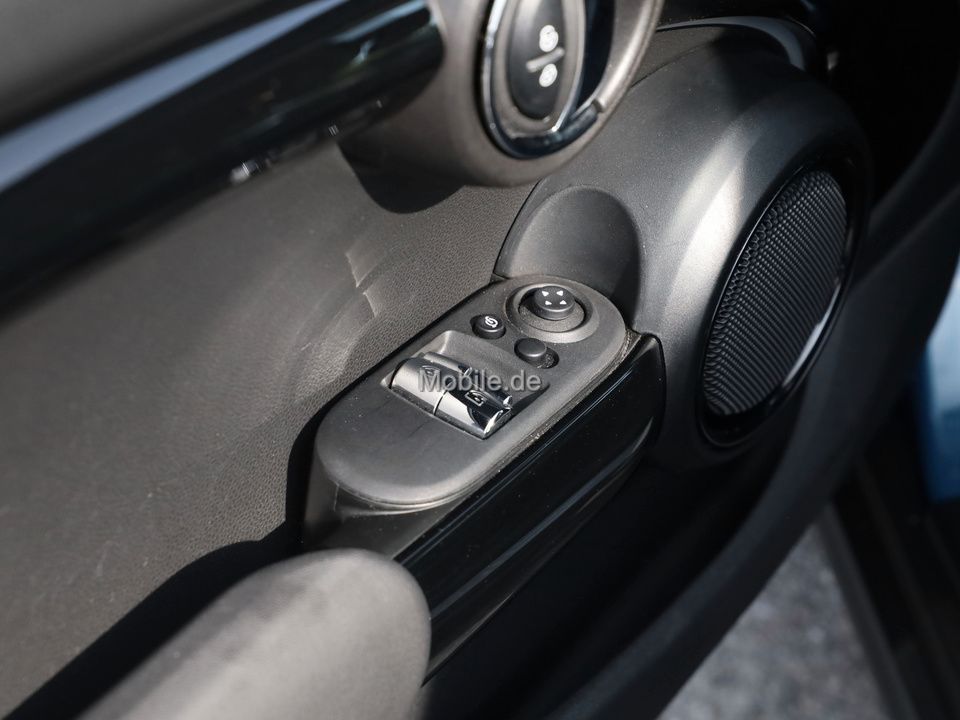 MINI Cooper SE Classic - Samsaru's Car Outlet
