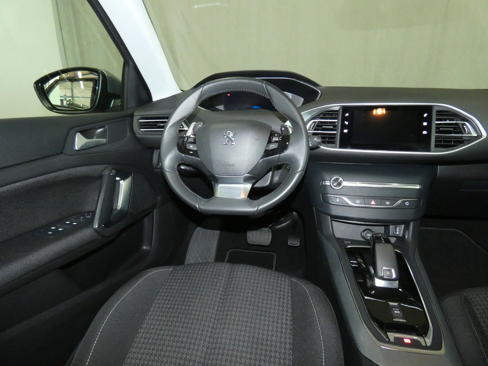 Peugeot 308 SW 1.5 HDi Active Pack - Samsaru's Car Outlet
