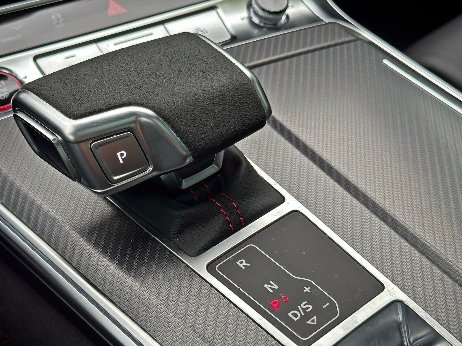 Audi RS6 Avant performance BLACK HUD PANO NACHTS STHZ