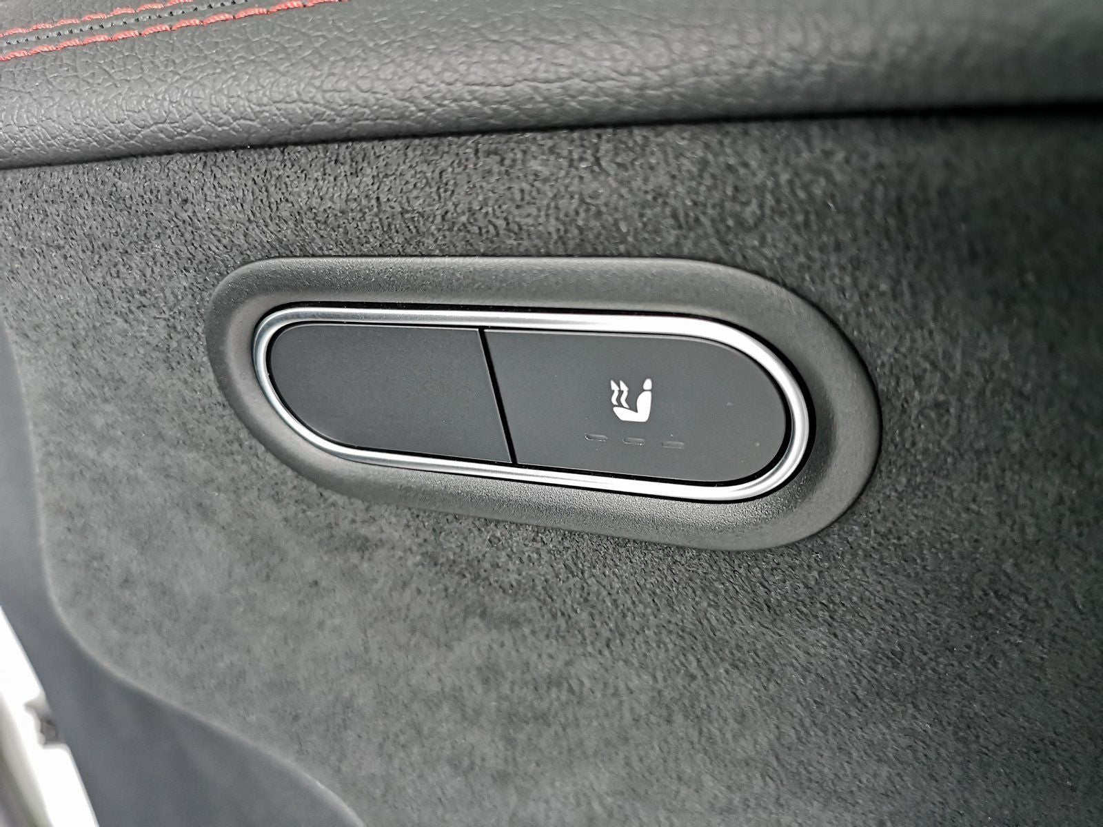Mercedes-Benz CLA 180 Coupé AMG Line - Samsaru's Car Outlet